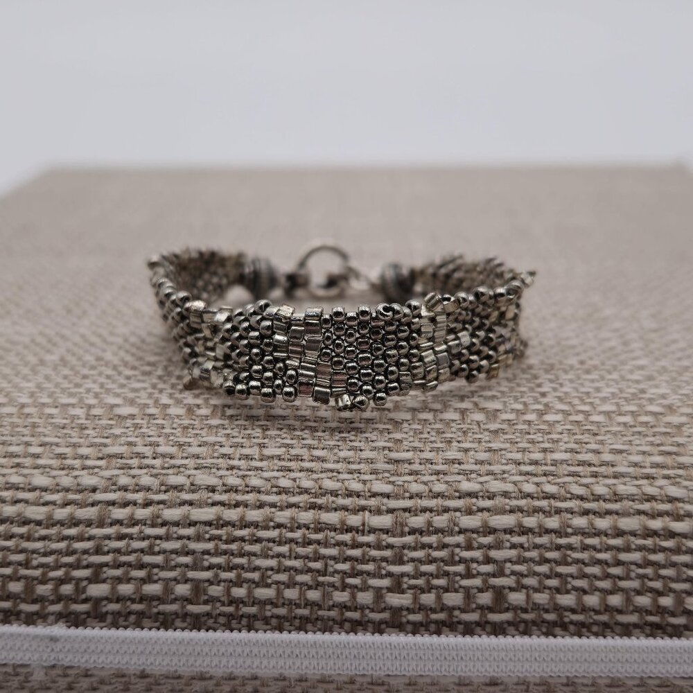 6.5 Inch Sterling Silver Metal Style Beaded Handmade Bracelet B394